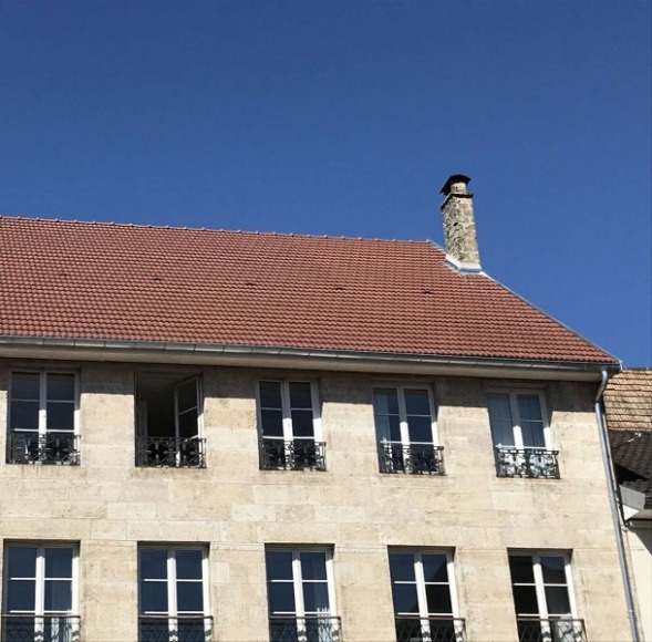 Couverture d’un bâtiment ancien restaurée